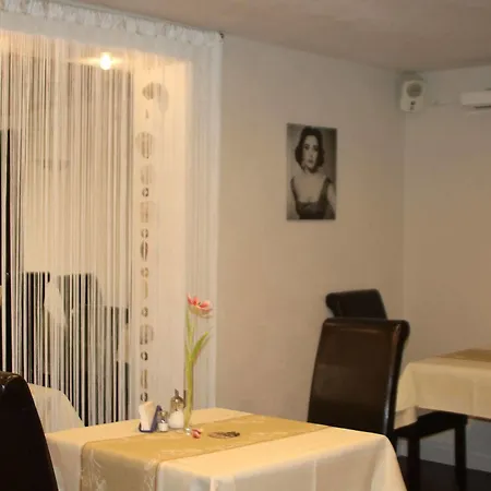 Zerlaut Hotel 3*